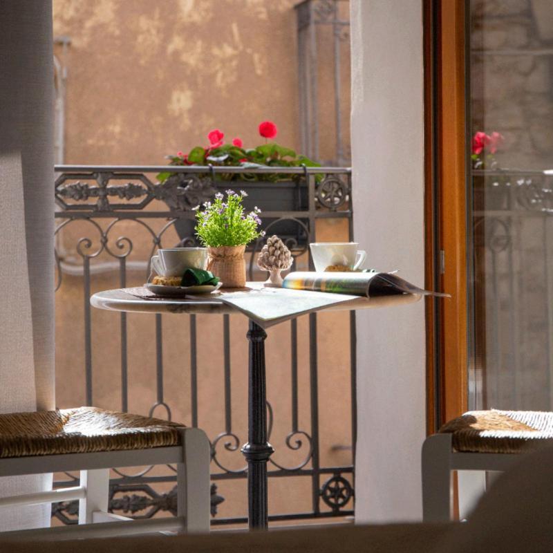 Porta Soprana Luxury Guest House & Spa Sclafani エクステリア 写真